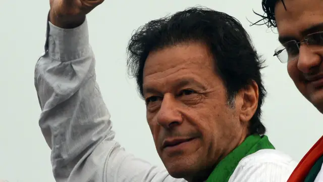 عمران خان کا دعویٰ ہے کہ وہ سپریم کورٹ کے تحقیقاتی کمشن کے سامنے اہم ثبوت پیش کریں گے