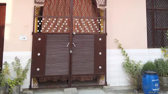 اس واقعے سے علاقے میں سراسیمگی پائی جاتی ہے