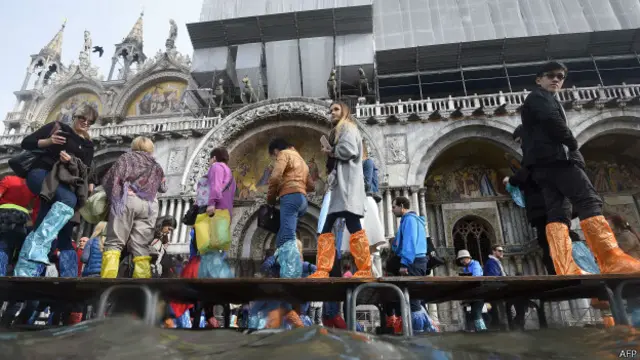 اگر یہ منصوبہ نافذ کیا جاتا ہے تو اس کی خلاف ورزی کرنے والوں کو 500 یورو تک کا جرمانہ کیا جا سکتا ہے