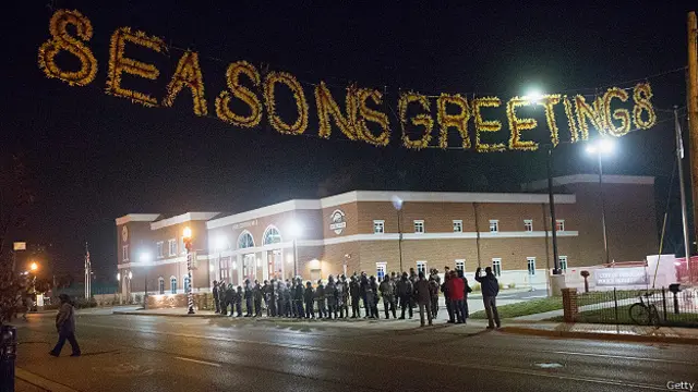 Policía en Ferguson