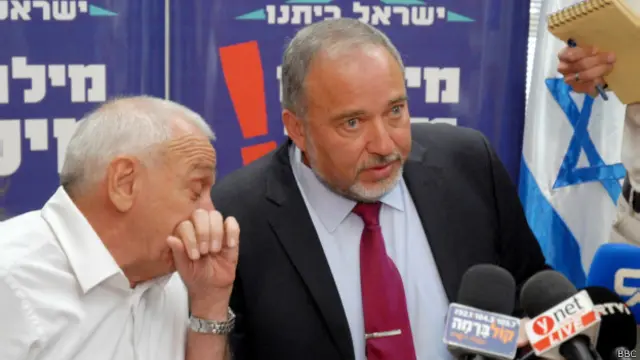 Министр иностранных дел Израиля Авигдор Либерман на пресс-конференции