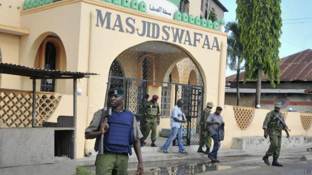 Allanamiento  de mezquita en Mombasa