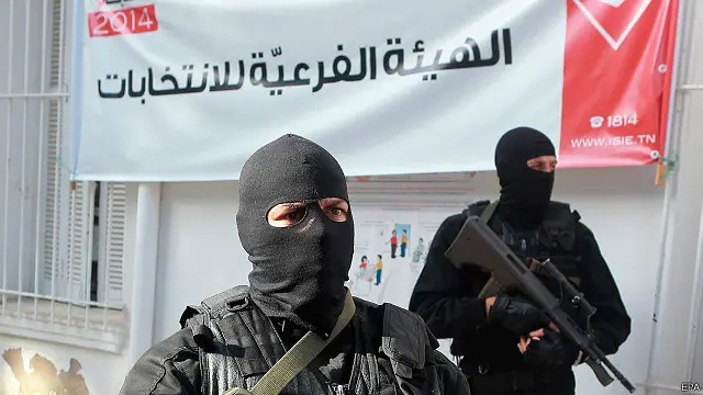 أعلنت وزارة الداخلية فرض إجراءات أمنية مشددة لحماية المرشحين