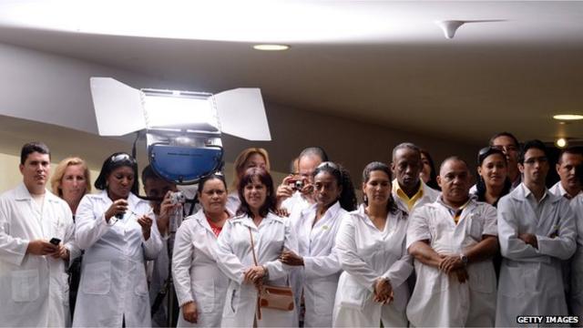 کوبا پارسال ۴۰۰۰ پزشک به برزیل فرستاد تا برای خدمات درمانی در مناطق روستایی دورافتاده کمک کنند