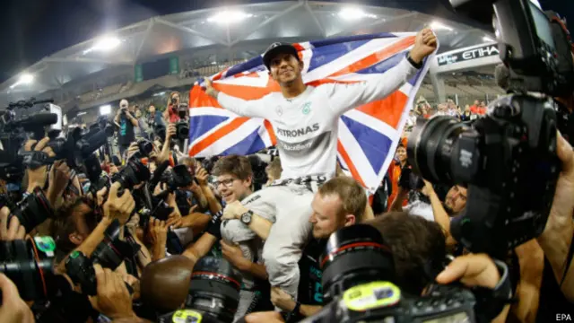 Льюис Хэмилтон