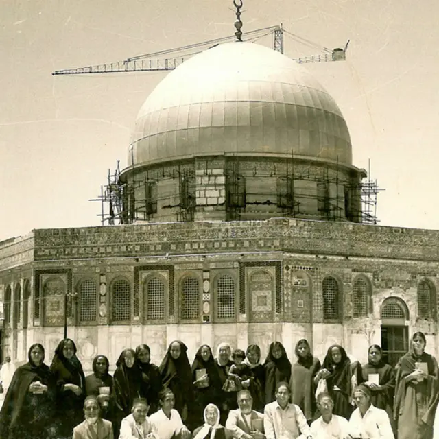 ایک مرتبہ پھر مذہب اور سیاست گنبدِ صخرا کے دیواروں سے ٹکرا رہے تھے۔