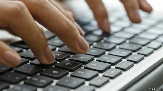 Написанием кодекса поведения займутся в том числе Роскомнадзор и министерство связи