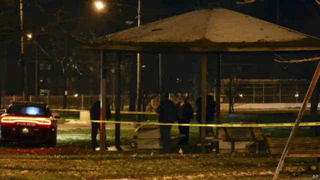 Dos agentes llegaron al parque tras recibir una llamada.