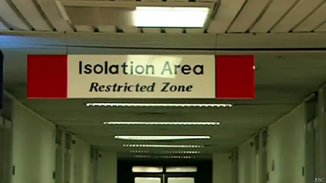 اسلام آباد میں پمز ہسپتال میں آئسولیشن وارڈ تو موجود ہے لیکن وہاں ڈینگی کے مریض موجود ہیں