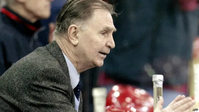 Виктор Тихонов