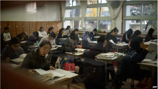 Ở Nam Hàn có chừng chưa tới 50 tên họ chính được sử dụng, theo thống kê của chính phủ