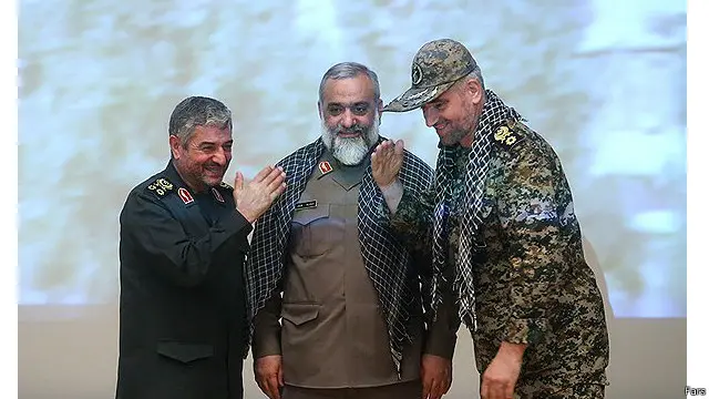 از راست علی فضلی، جانشین رئیس سازمان بسیج، محمدرضا نقدی رئیس سازمان بسیج و محمدعلی جعفری فرمانده سپاه پاسداران انقلاب اسلامی