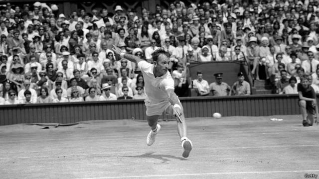 El australiano Rod Laver, único tenista en ganar dos Grand Slams (Australia, Roland Garros, Wimbledon y EE.UU. en un mismo año).