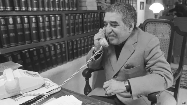 El legado incluye manuscritos, notas, fotos y correspondencia del fallecido Premio Nobel de Literatura. 