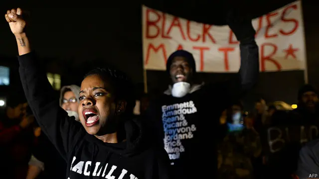 manifestantes en Ferguson