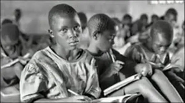 马拉维75万孩子因为艾滋病毒成了孤儿