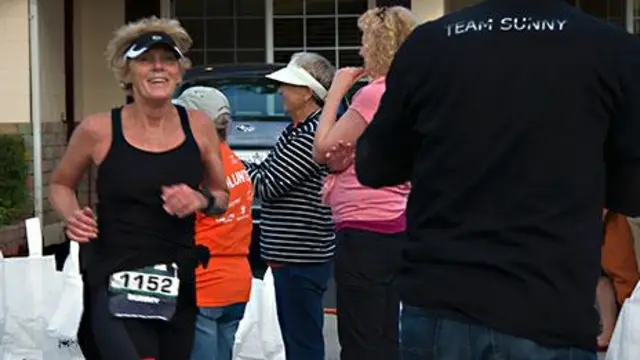 Com mais de 60 anos, McKee resiste à provas como o Ironman