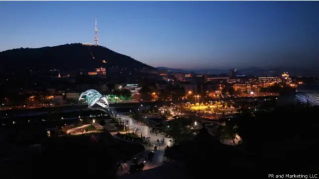 Ночной Тбилиси