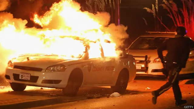 फ़र्गसन में दंगे