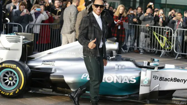 Harta kekayaan Lewis Hamilton bertambah 20 juta pound sterling sejak tahun lalu.