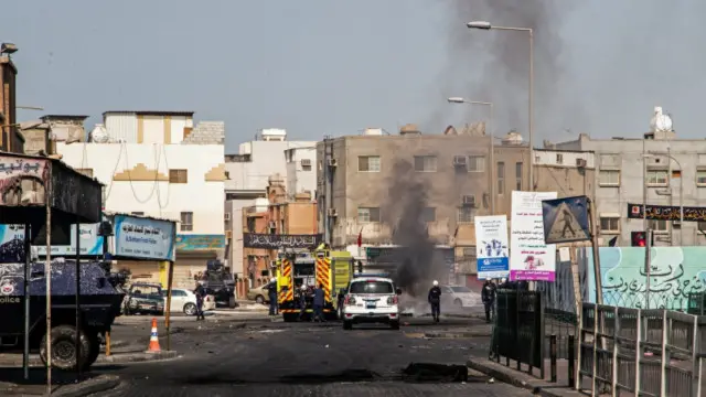 بحرین میں فروری سنہ 2011 سے سیاسی کشیدگی ہے اور جمہوریت کے حق میں مظاہرے ہو رہے ہیں