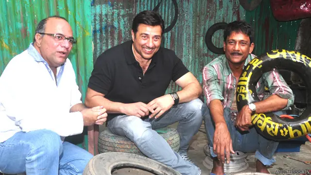 اب ان کی فلم زیڈ پلس آ رہی ہے جس میں انھوں نے ایک موٹر میکنک کا کردار ادا کیا ہے