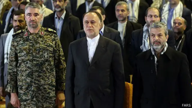 برخی وزرای محمود احمدینژاد در 'مجمع عالی بسیج'