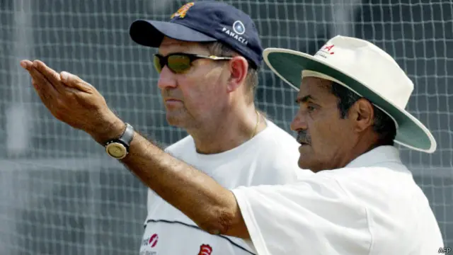 नरी कॉन्ट्रैक्टर के साथ ग्राहम गूच