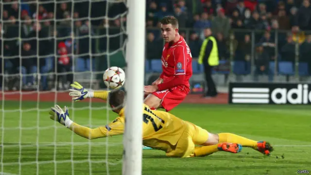 Jordan Henderson kemungkinan akan menggantikan peran Steven Gerrard di lini tengah Liverpool.