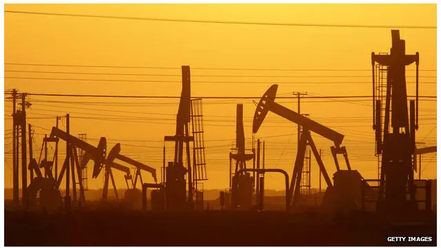 النفط مصدر دخل اساسي في الشرق الاوسط