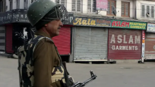 जम्मू कश्मीर में तैनात सेना का जवान