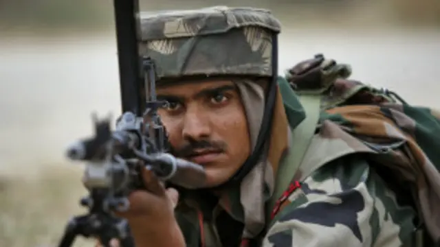 कश्मीर में भारतीय जवान