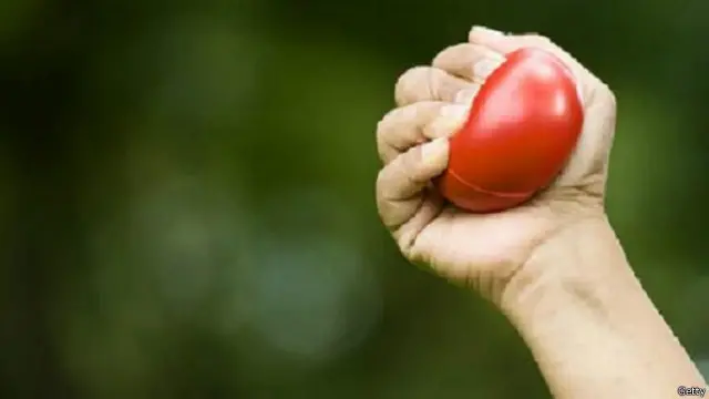 دراسات أظهرت ارتفاع ضغط الدم حين التحدث إلى الأصدقاء الأعداء