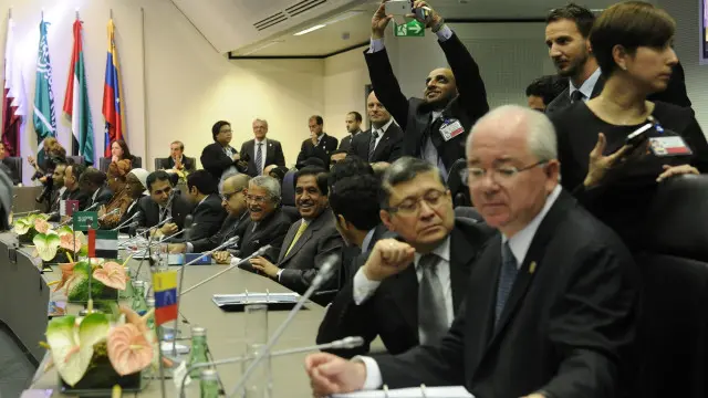 欧佩克决定不减少原油产量