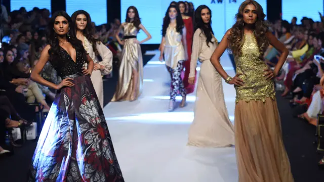 اس فیشن ویک کو دیکھنے کے لیے فیشن صنعت کے لوگوں کے علاوہ دیگر شعبوں سے وابستہ لوگوں نے بڑی تعداد میں دیکھا۔ 