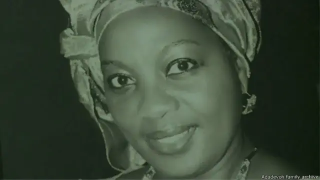 Adadevoh impidió que él ébola saliera del hospital cuando Sawyer se puso violento e intentó salir por la fuerza.