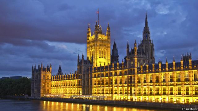 Tòa Westminster ở London