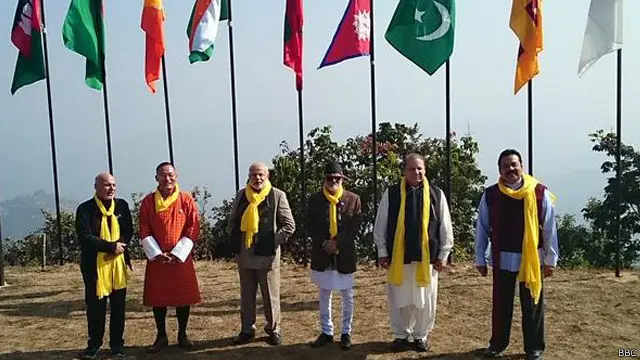 جنوبی ایشیا کے خطے کے ملکوں کے سربراہوں نے جمعرات کو توانائی کی شراکت کے بارے میں معاہدہ پر دستخط کیے