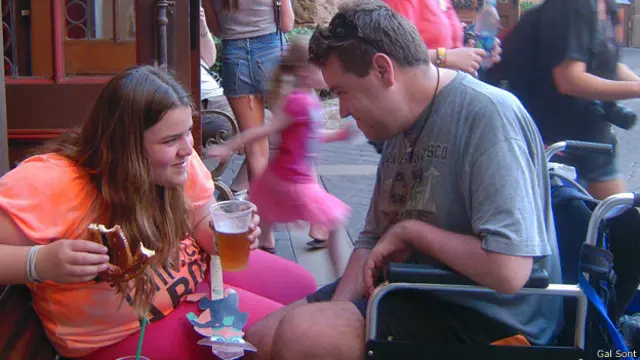 Gal Sont con su hija