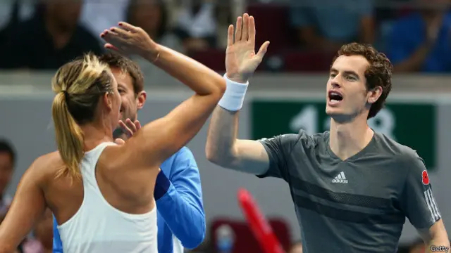 Los Mavericks de Manila, de Maria Sharapova y Andy Murray, no pudieron darle una algría a la afición local.