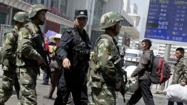 මෙය බෙදුම්වාදීන්ගේ ක්‍රියාවක් බවටයි චීන රජය චෝදනා කරන්නේ