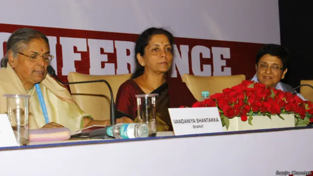 निर्मला सीतारमण, किरण बेदी