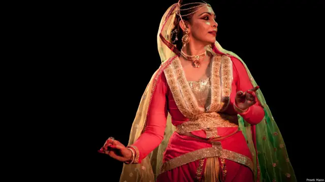 नीलाक्षी राय, संस्कृत नाटक आम्रपाली