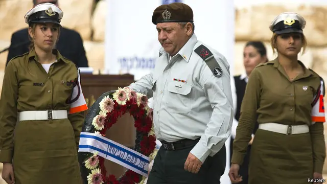 رسانههای اسرائیلی گزارش دادهاند که معرفی گادی ایزنکوت به دلیل مخالفت نخست وزیر اسرائیل چند هفته به تعویق افتاده