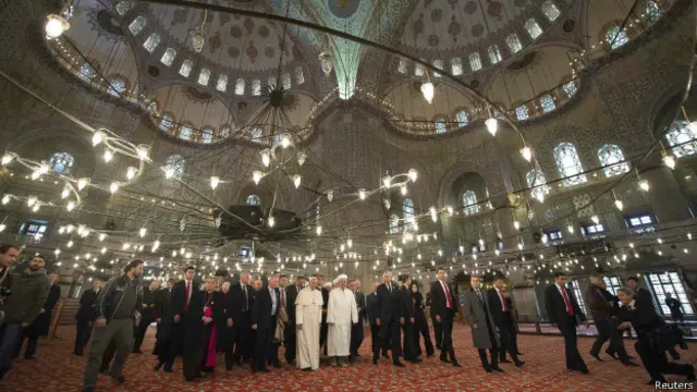 Папа Римский в Голубой мечети