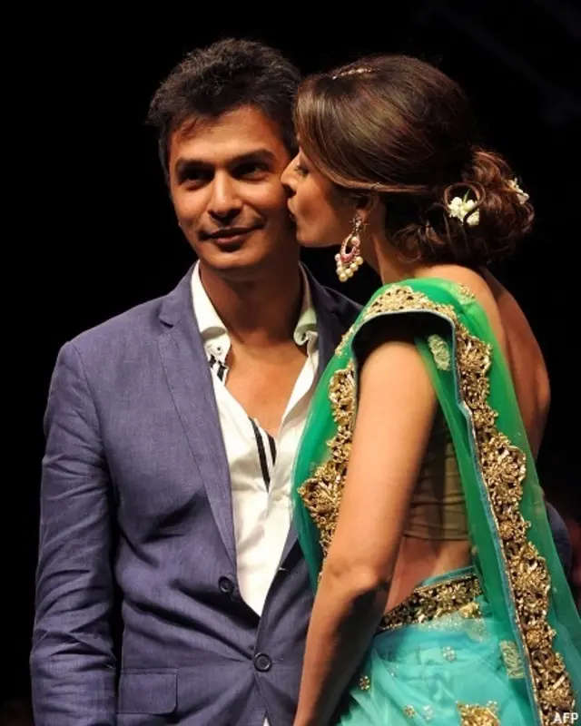 मलाईका अरोड़ा खान, फ़ैशन डिजाइनर विक्रम फडनिस