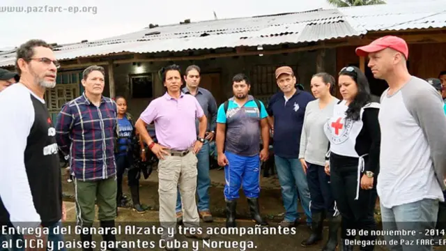 Imágenes de la liberación del general Alzate y sus acompañantes.