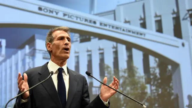 内部网络遭黑客攻击令索尼影业公司总裁迈克尔•林顿很头痛