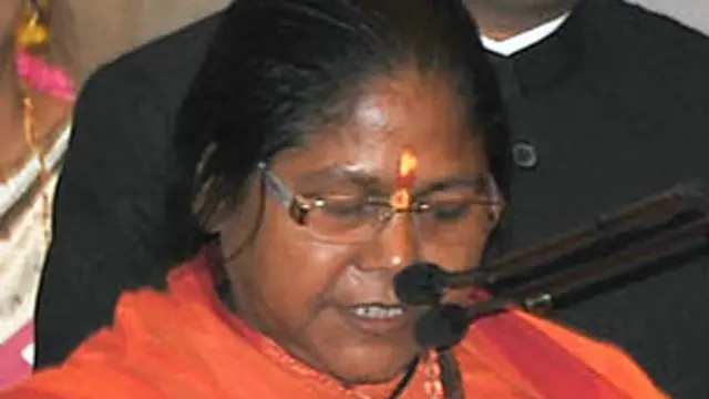 प्रधानमंत्री ने शुक्रवार को लोकसभा में इस मसले पर एक बार फिर बयान दिया.