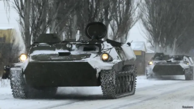 військова машина в Донецьку